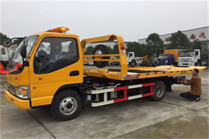 浔阳哪里有拖车服务