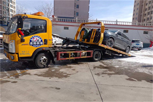 浔阳救援拖车费用怎么算